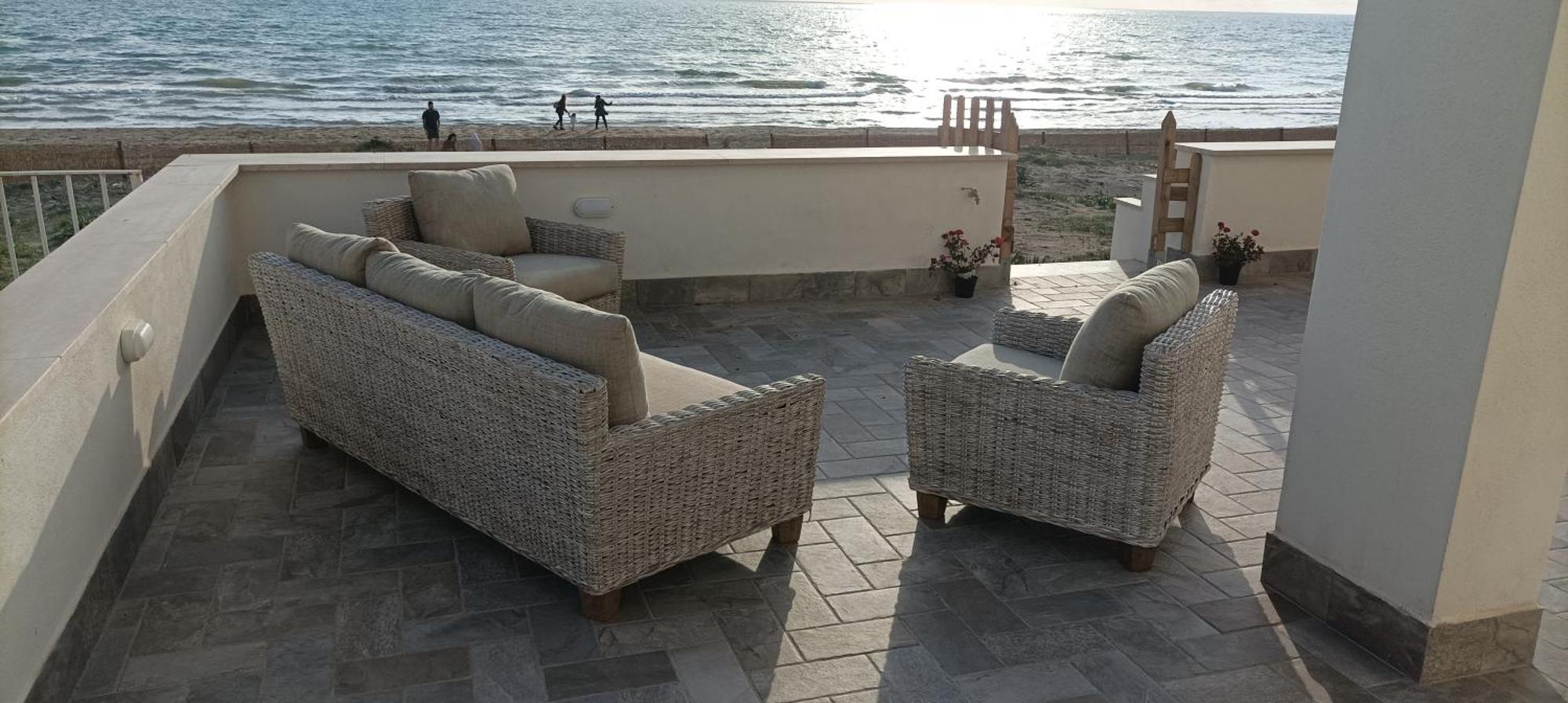 The Suite On The Beach Torvaianica Exterior photo