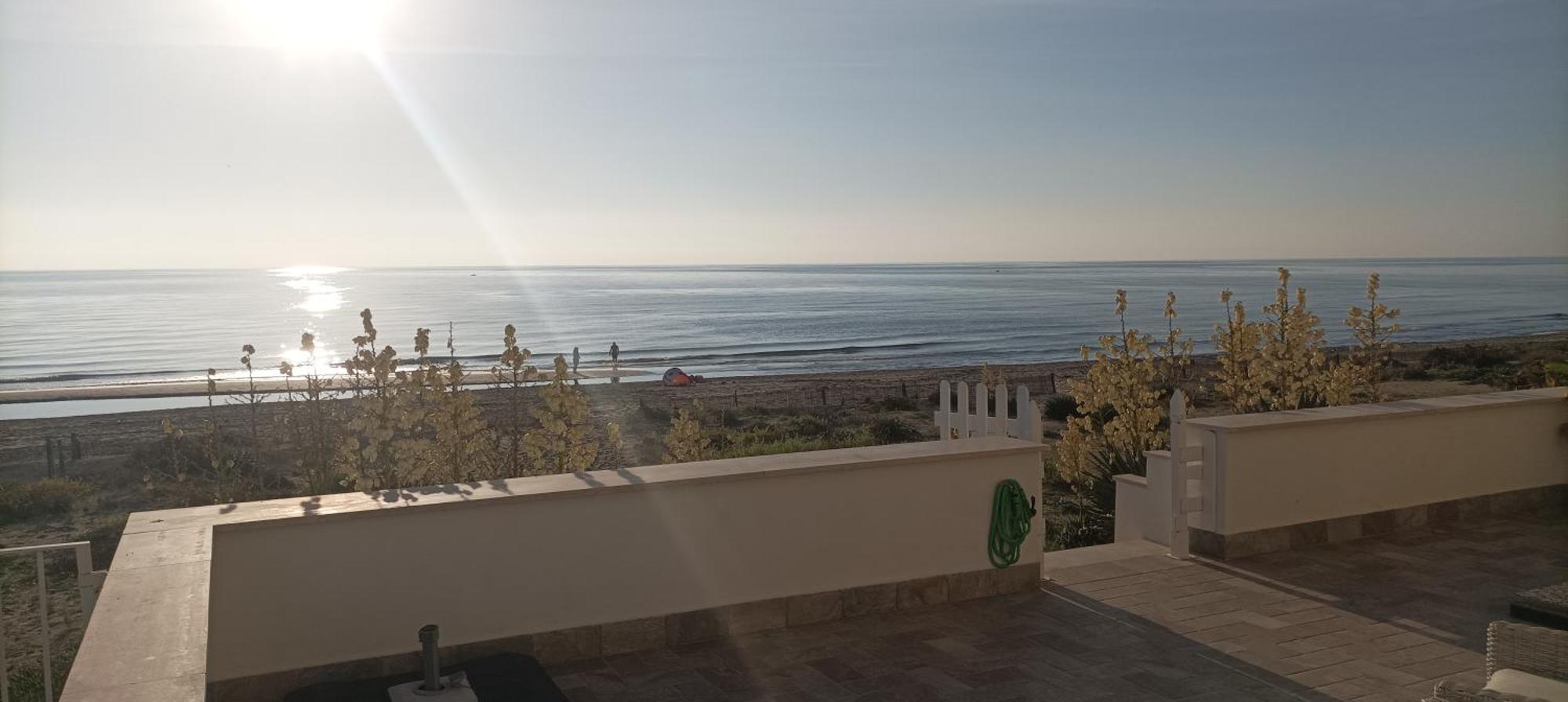 The Suite On The Beach Torvaianica Exterior photo